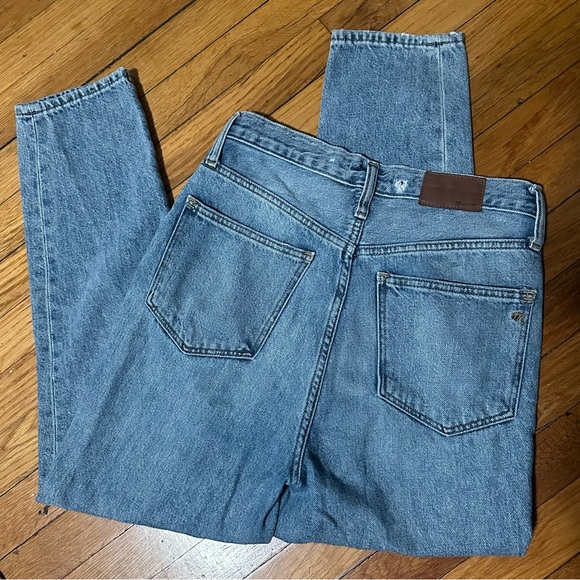 Madewell The Mom Jean - Picture 5 of 7